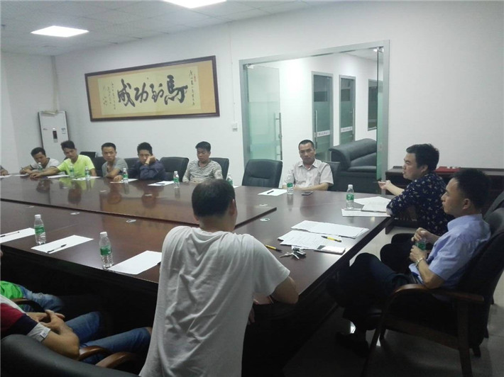 管理人員到佛山對從業(yè)人員進行培訓(xùn)_副本.jpg